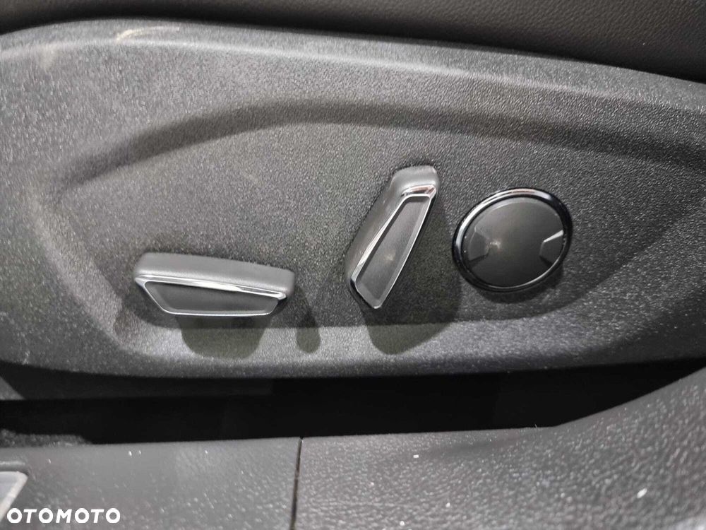 Ford Mondeo - 29