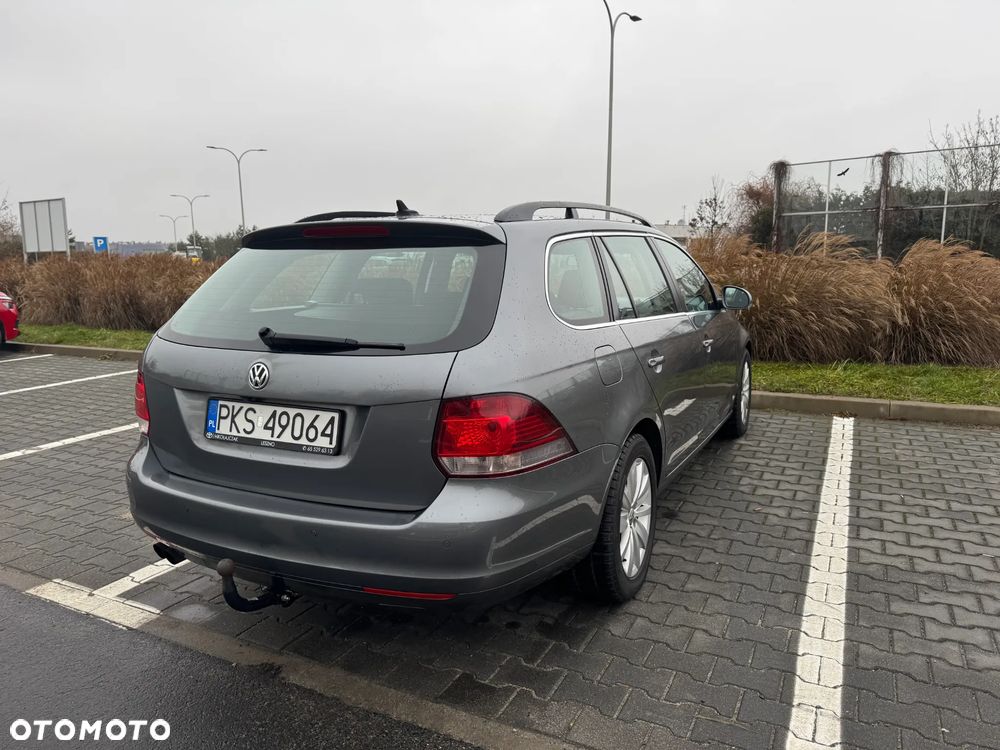 Volkswagen Golf 2.0 TDI Highline - 6