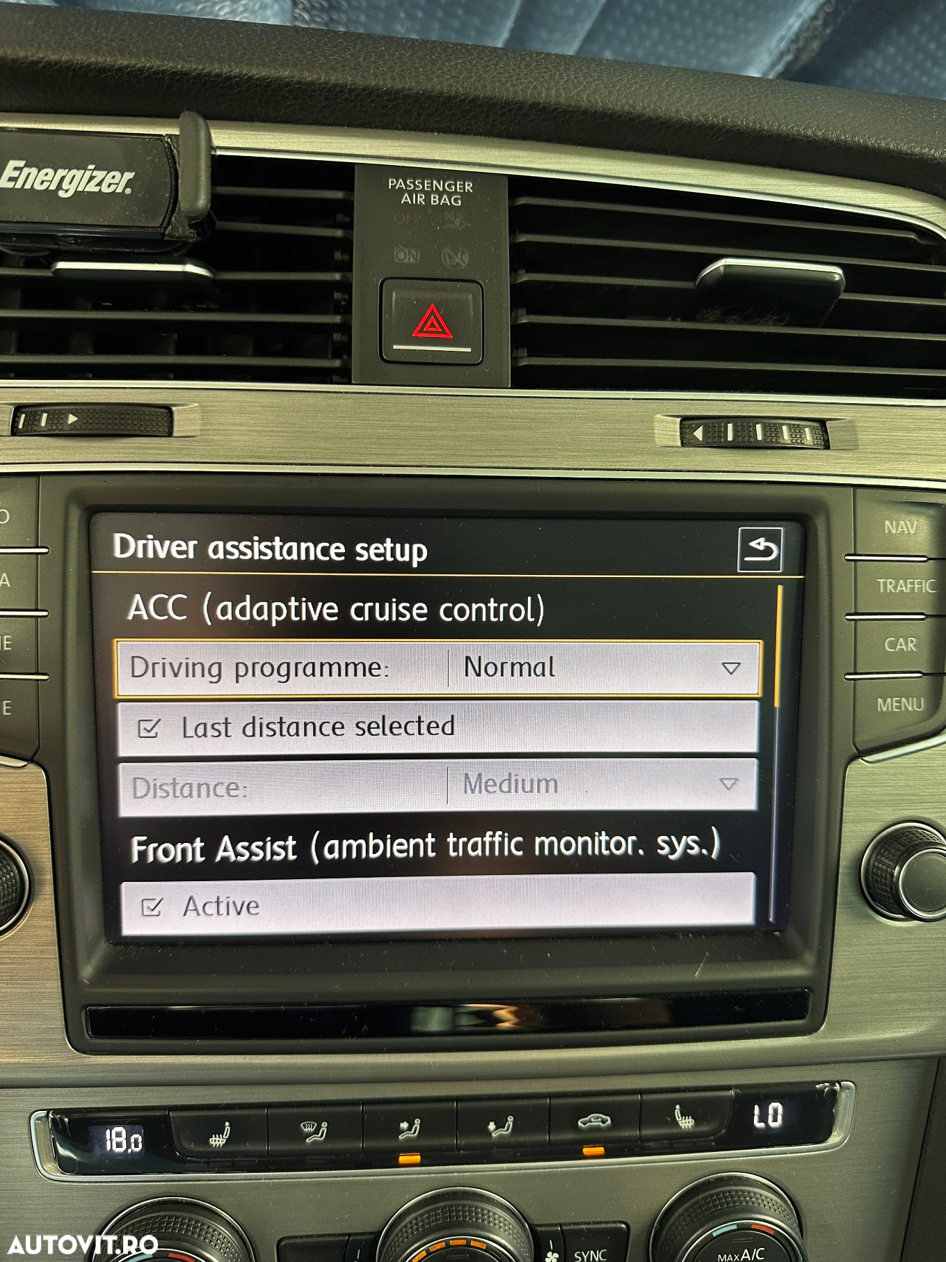 Volkswagen Golf 2.0 TDI Highline - 17
