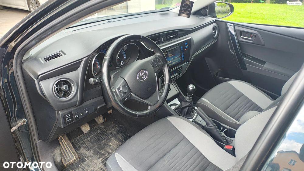 Toyota Auris 1.6 Premium - 7