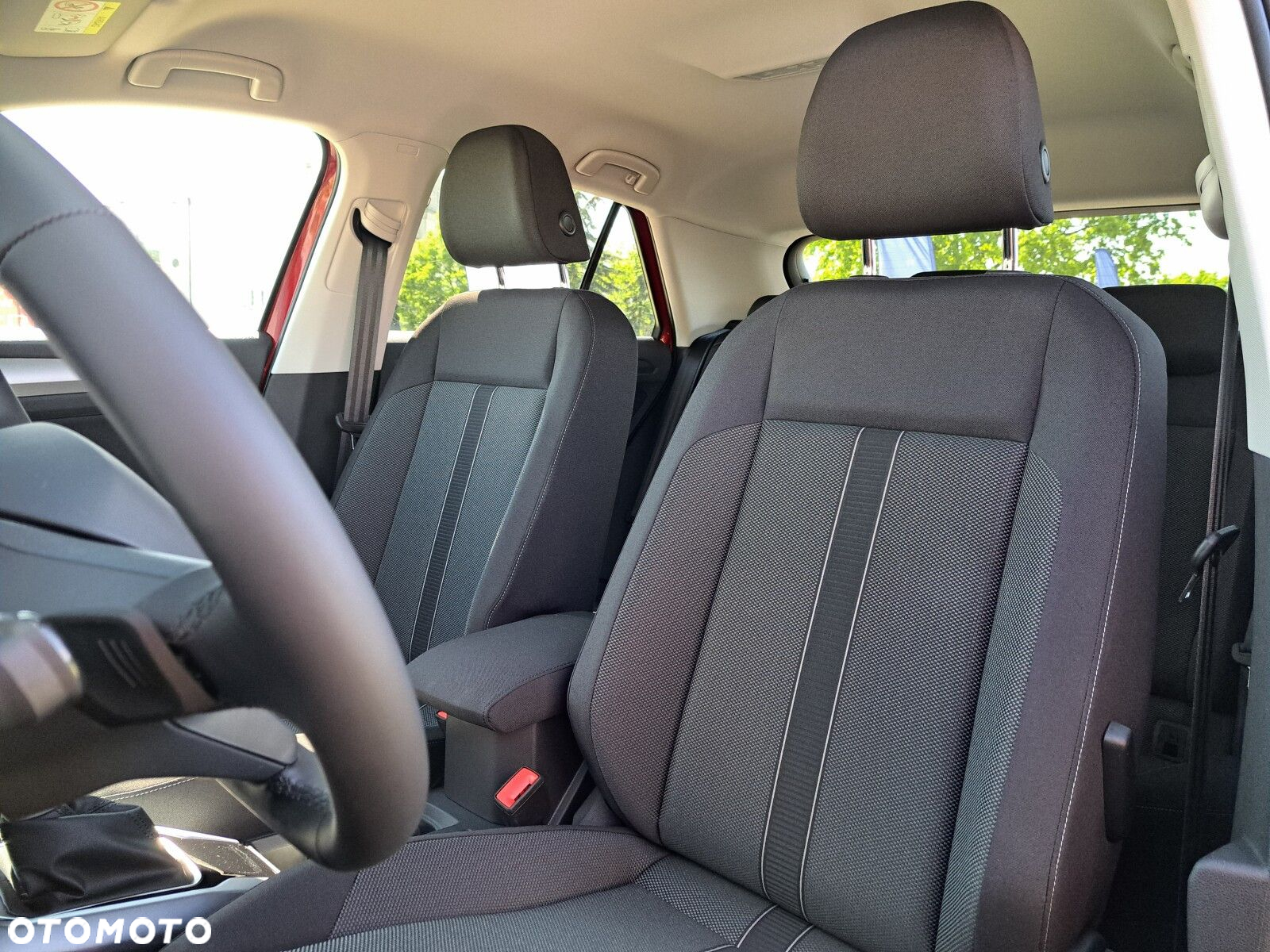 Volkswagen T-Roc 1.5 TSI Life Plus DSG - 17