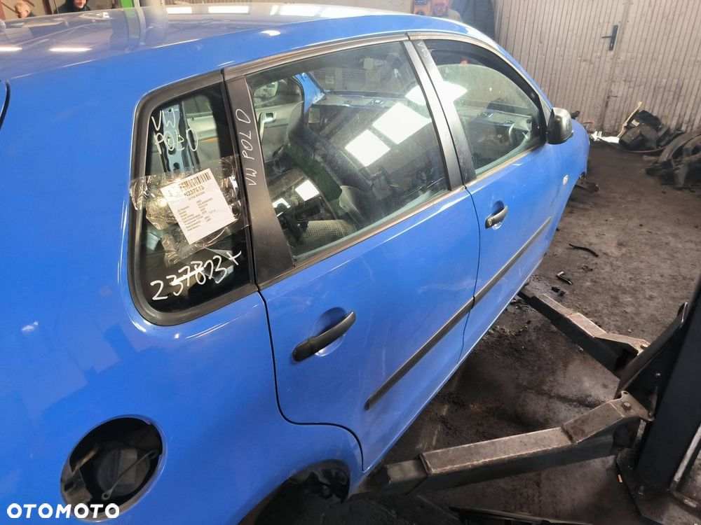 DRZWI PRAWE TYŁ VOLKSWAGEN POLO IV LA5F - 2