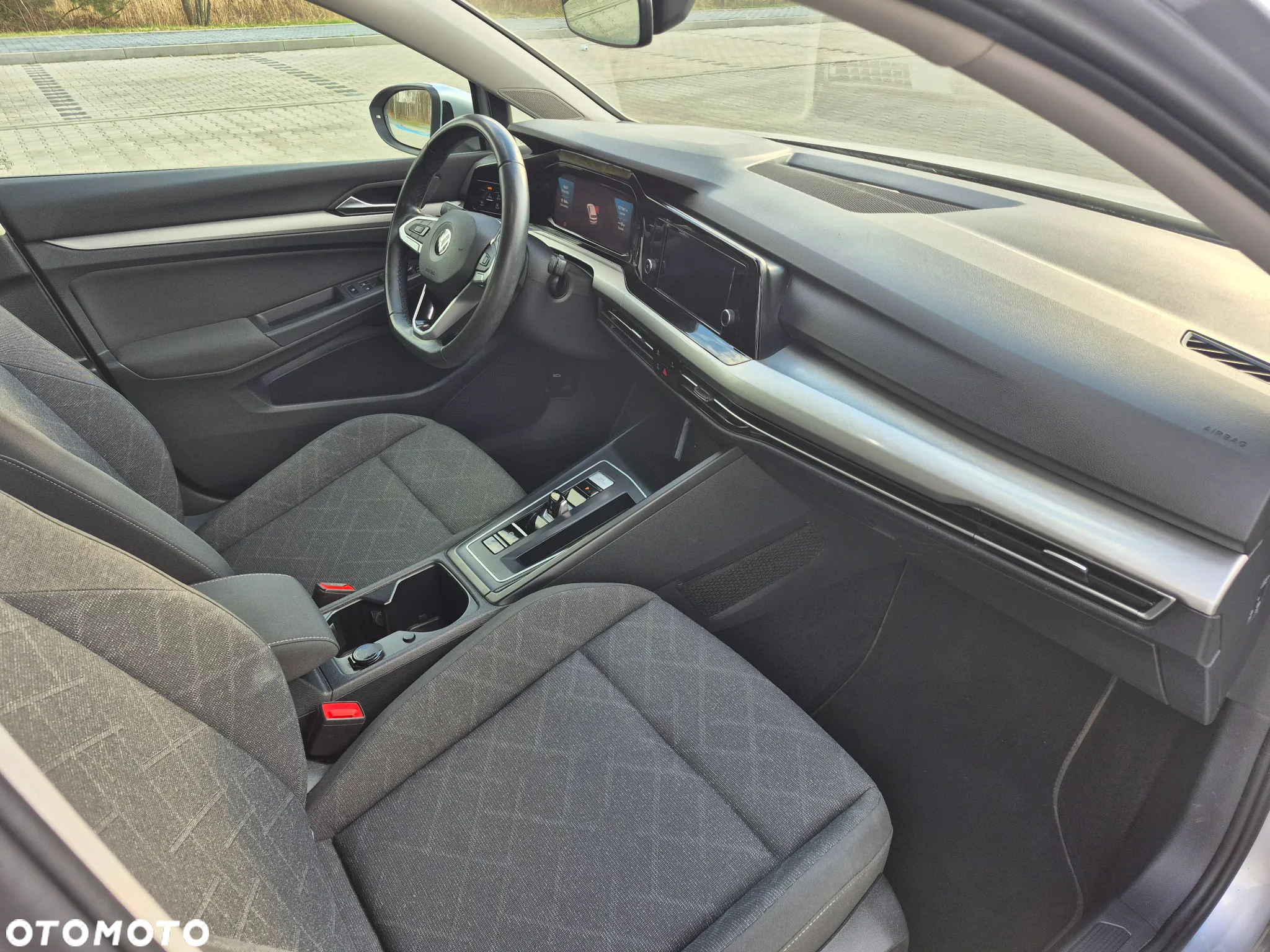 Volkswagen Golf - 12