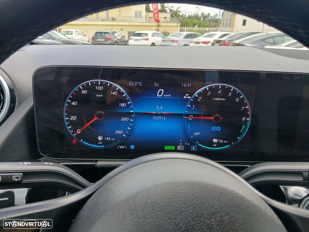 Mercedes-Benz GLA 250 e 8G-DCT - 26