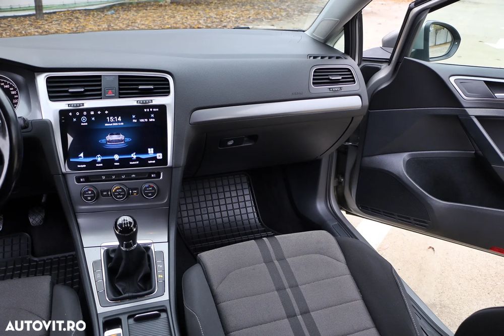 Volkswagen Golf 1.2 TSI Style - 19