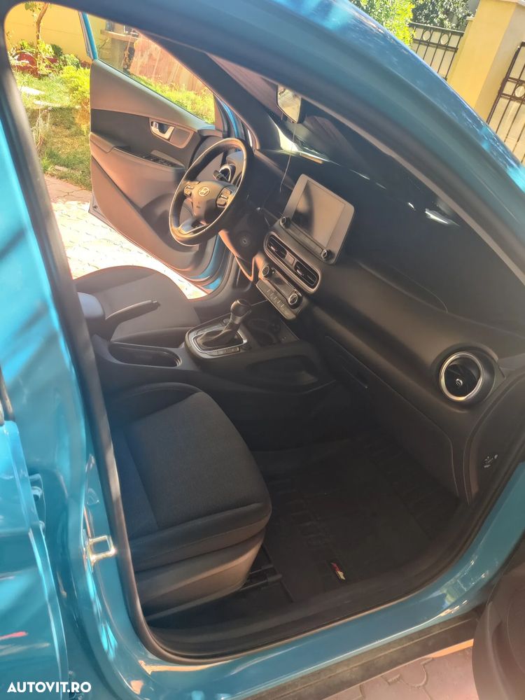 Hyundai KONA - 15