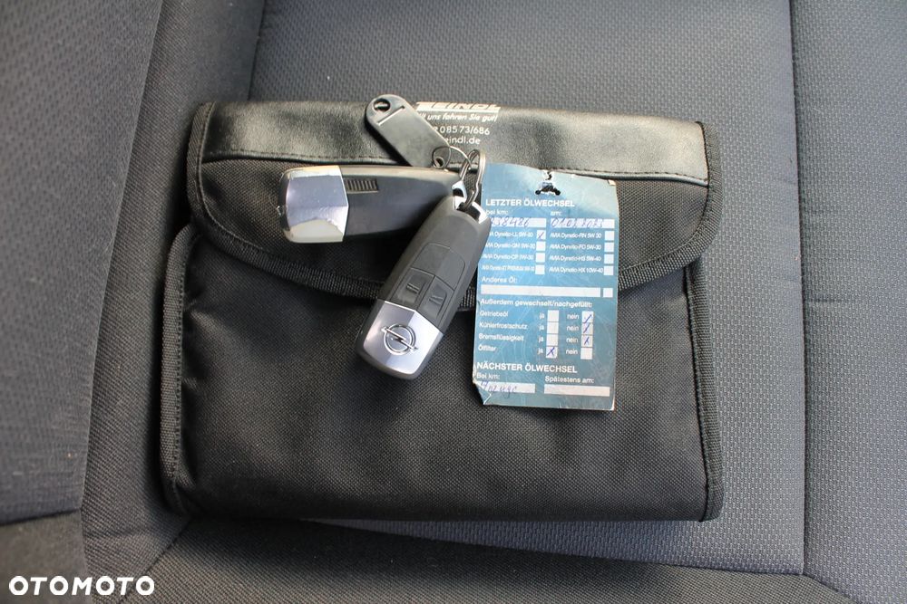 Opel Astra GTC 1.8 Innovation - 11