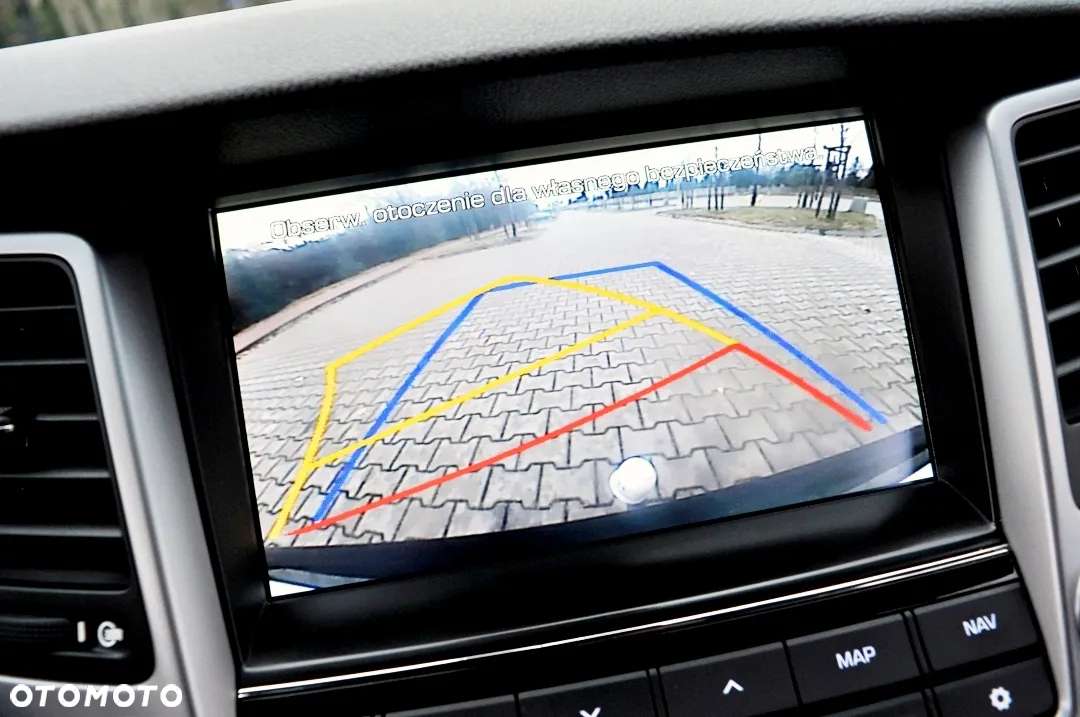 Hyundai Tucson 2.0 CRDI BlueDrive Style 2WD - 25
