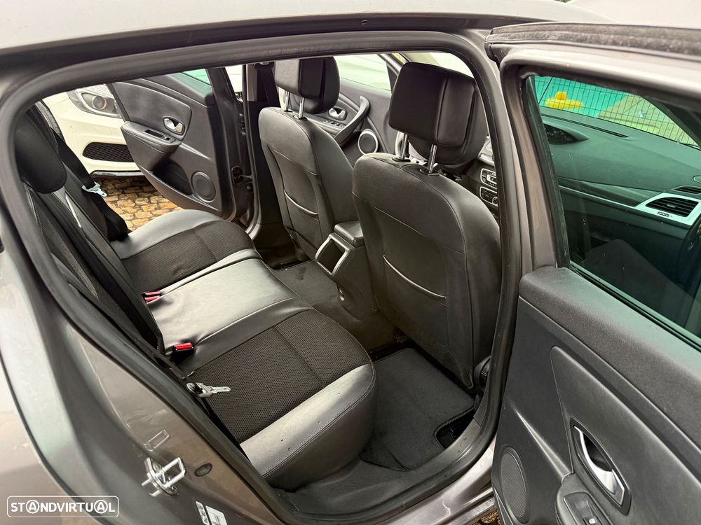 Renault Mégane 1.5 dCi Dynamique - 47