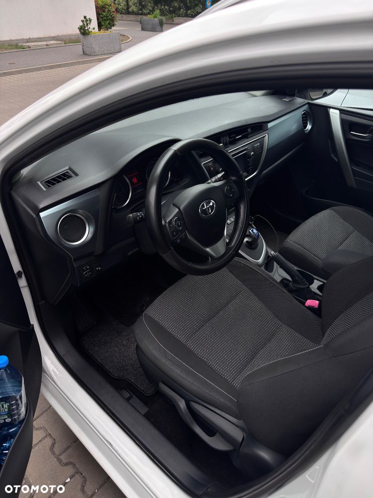 Toyota Auris - 10