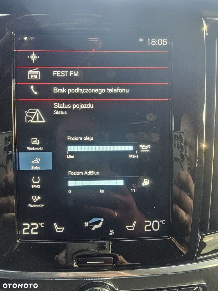 Volvo V90 D4 Momentum Pro - 32
