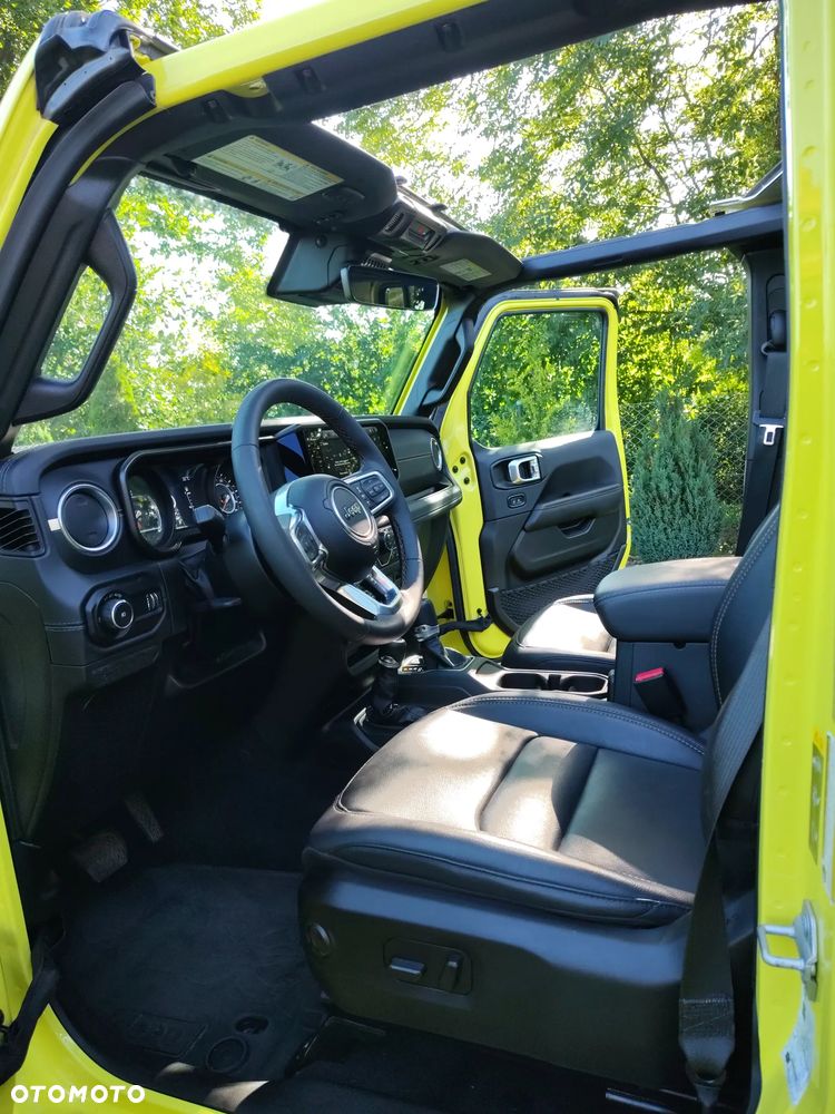 Jeep Wrangler Unlimited GME 2.0 Turbo Sahara - 17