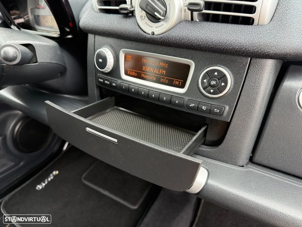 Smart ForTwo Coupé 1.0 mhd Pure 61 Softouch - 16