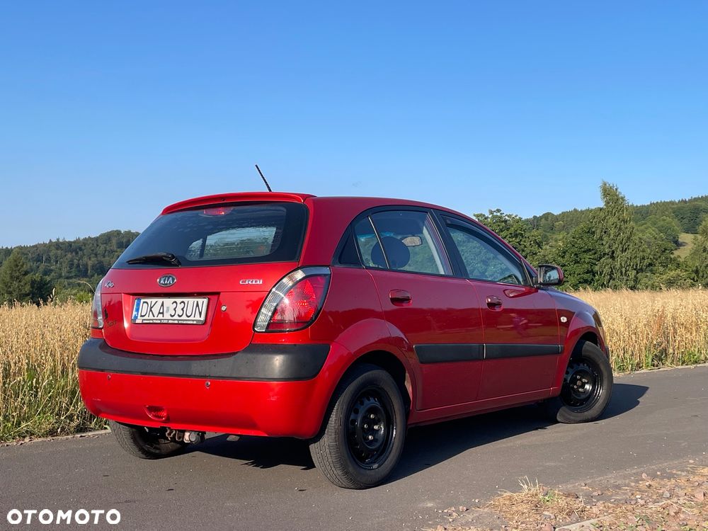 Kia Rio - 8