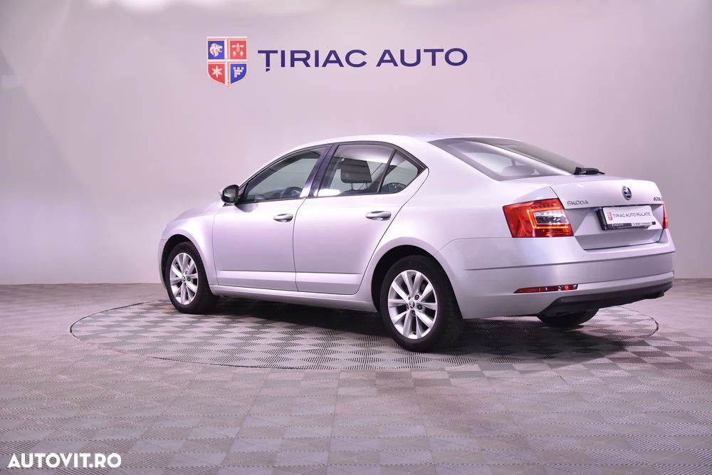 Skoda Octavia - 3
