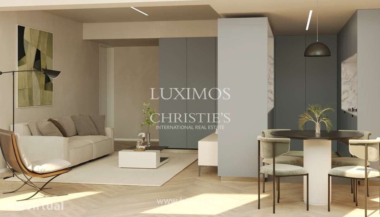 Apartamento T3 de charme com varanda à venda no centro do Porto - Grande imagem: 5/13