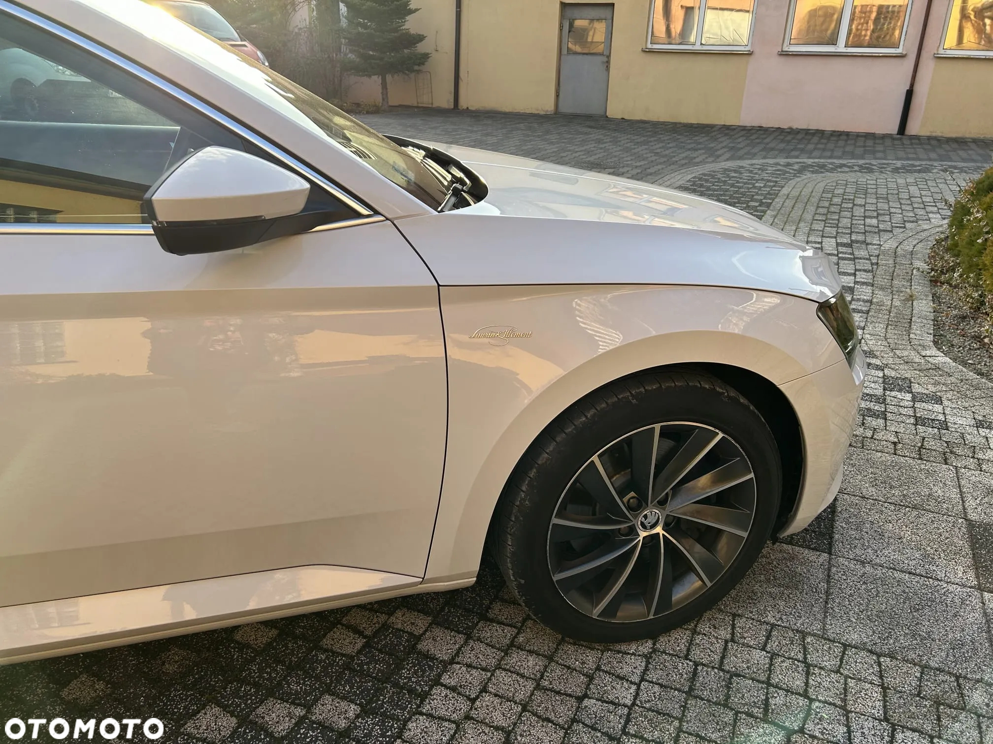 Skoda Superb 2.0 TSI 4x4 L&K DSG - 14