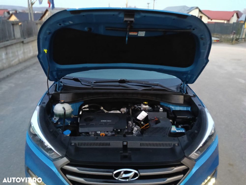 Hyundai Tucson blue 1.7 CRDi 2WD DCT Premium - 24