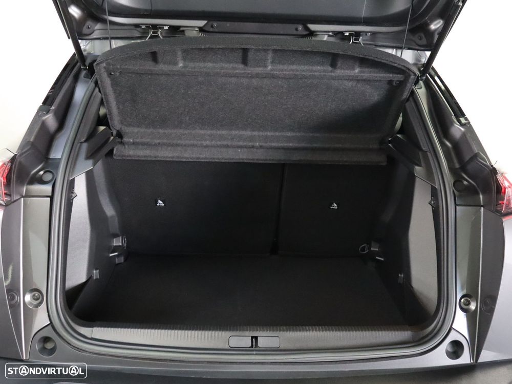 Peugeot 2008 1.2 PureTech Active - 19