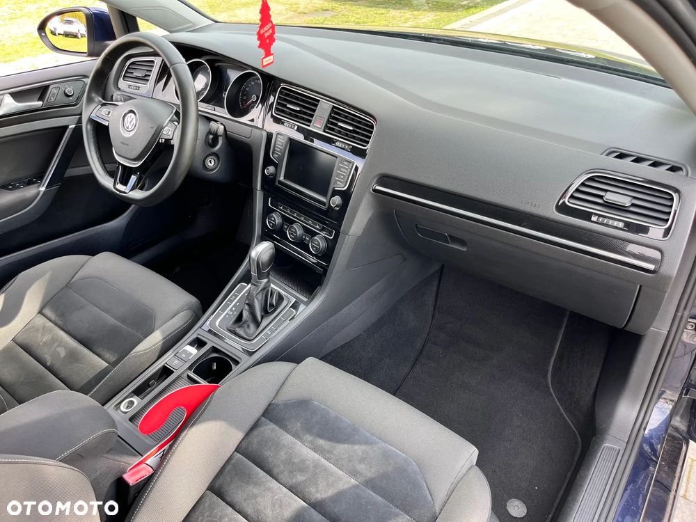 Volkswagen Golf 2.0 TDI BlueMotion Technology DSG Highline - 14