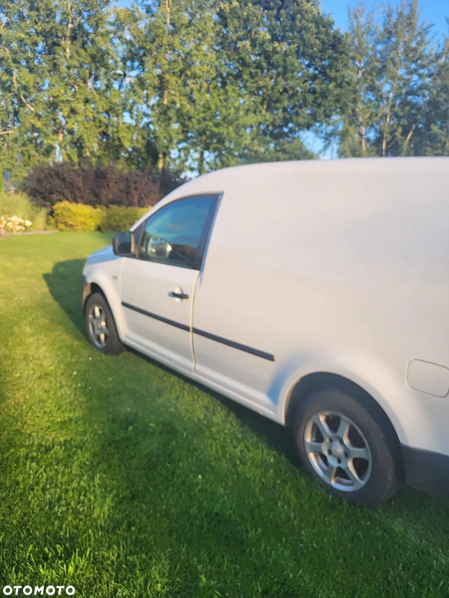 Volkswagen Caddy - 1