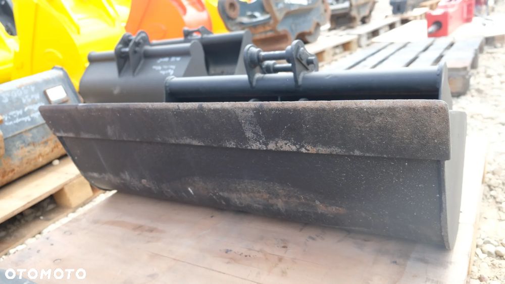 łyżka skarpowa 100cm do minikoparki mocowanie na bolce fi 2,5cm - 5