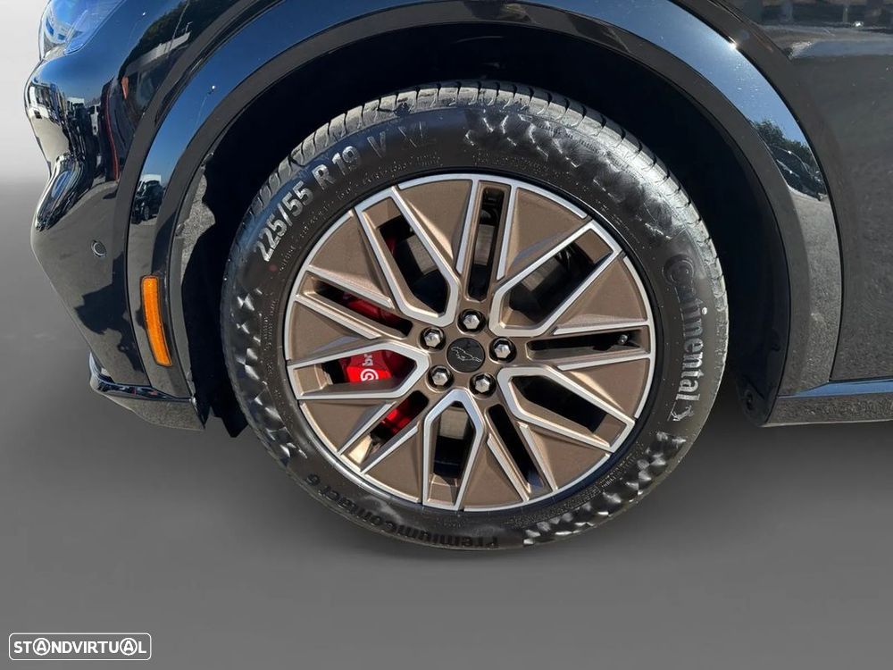 Ford Mustang Mach-E 75.7 kWh Premium AWD - 16