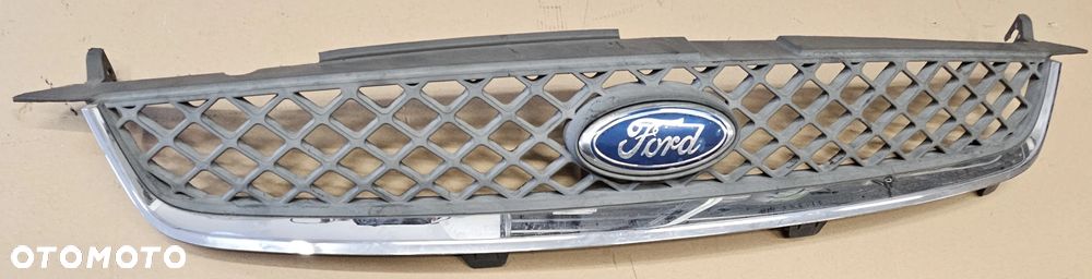Ford Fiesta MK6 lift grill atrapa - 1