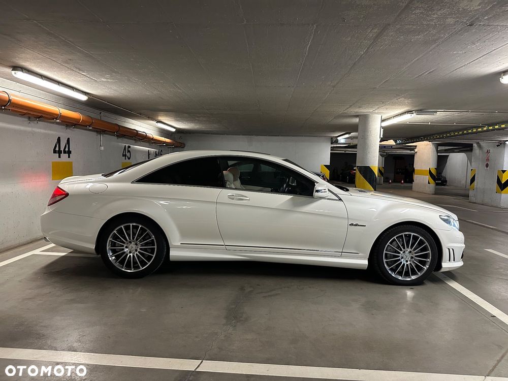 Mercedes-Benz CL 63 AMG - 13