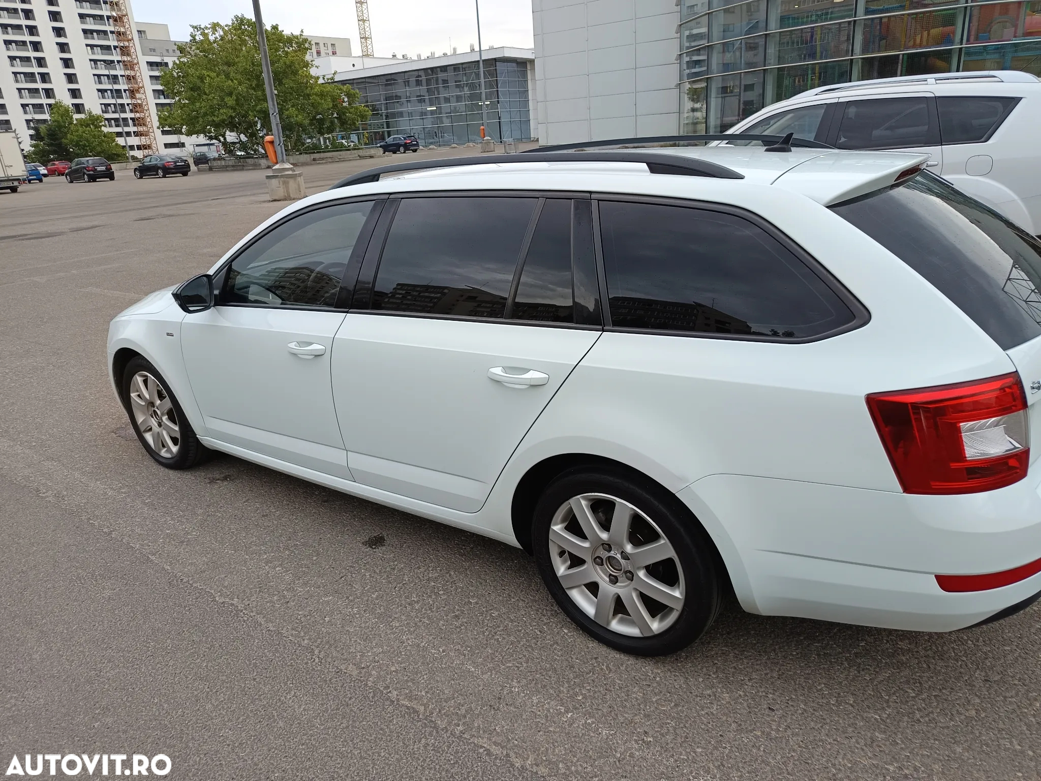 Skoda Octavia 2.0 TDI DSG Style - 8