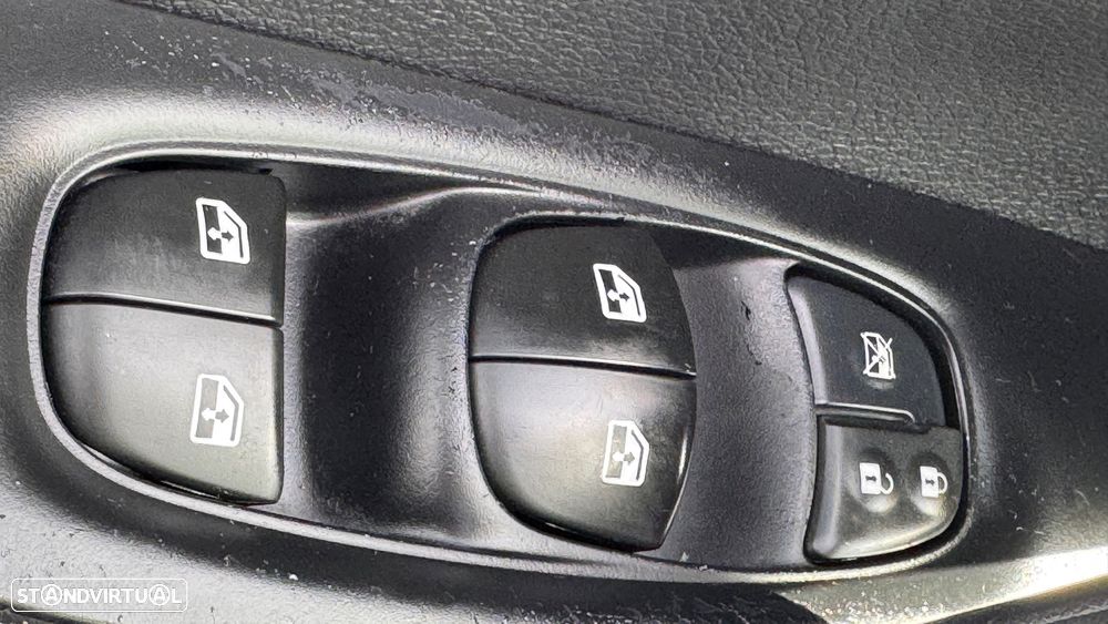 Nissan Qashqai 1.5 dCi N-Connecta - 20