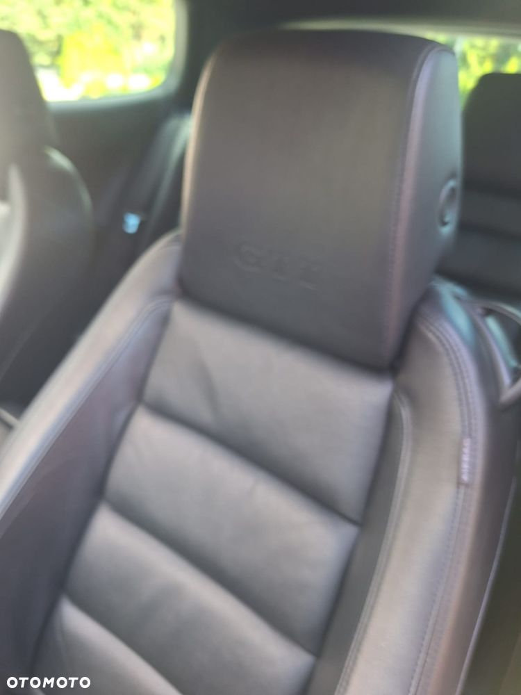 Volkswagen Golf - 15