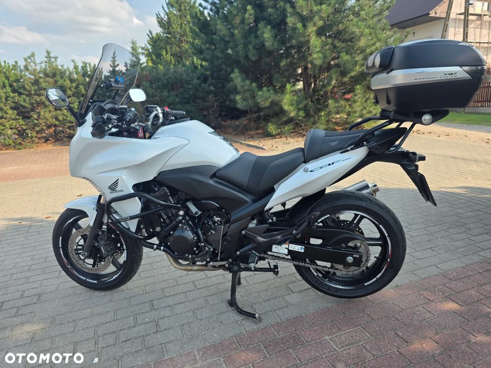 Honda CBF - 13