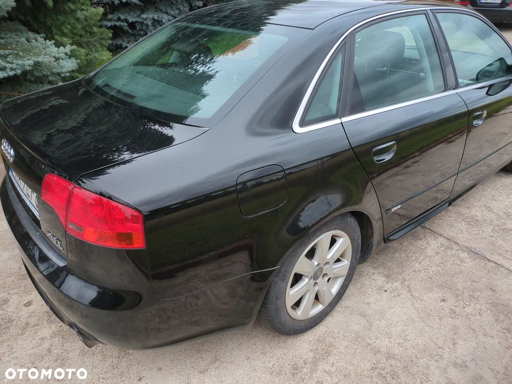 Audi A4 Limousine - 5