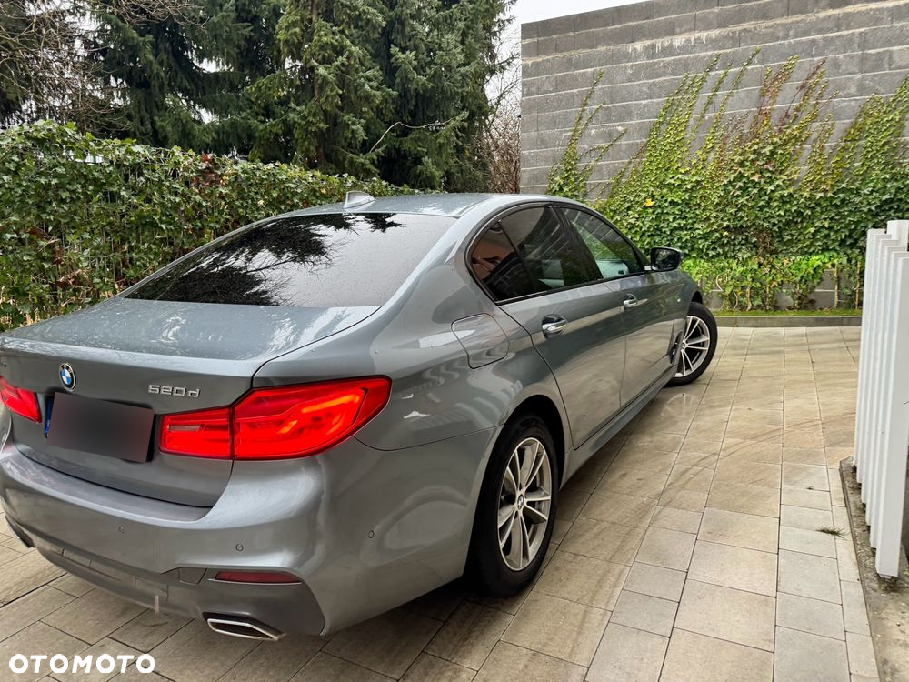 BMW Seria 5 520d xDrive - 27