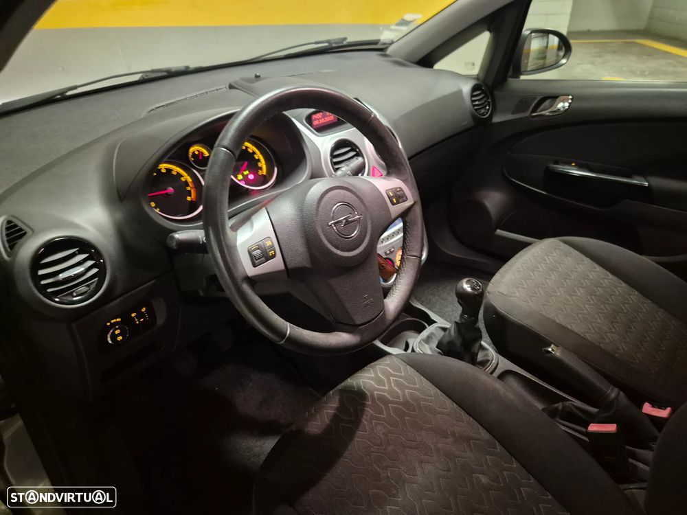 Opel Corsa 1.2 Connect - 23