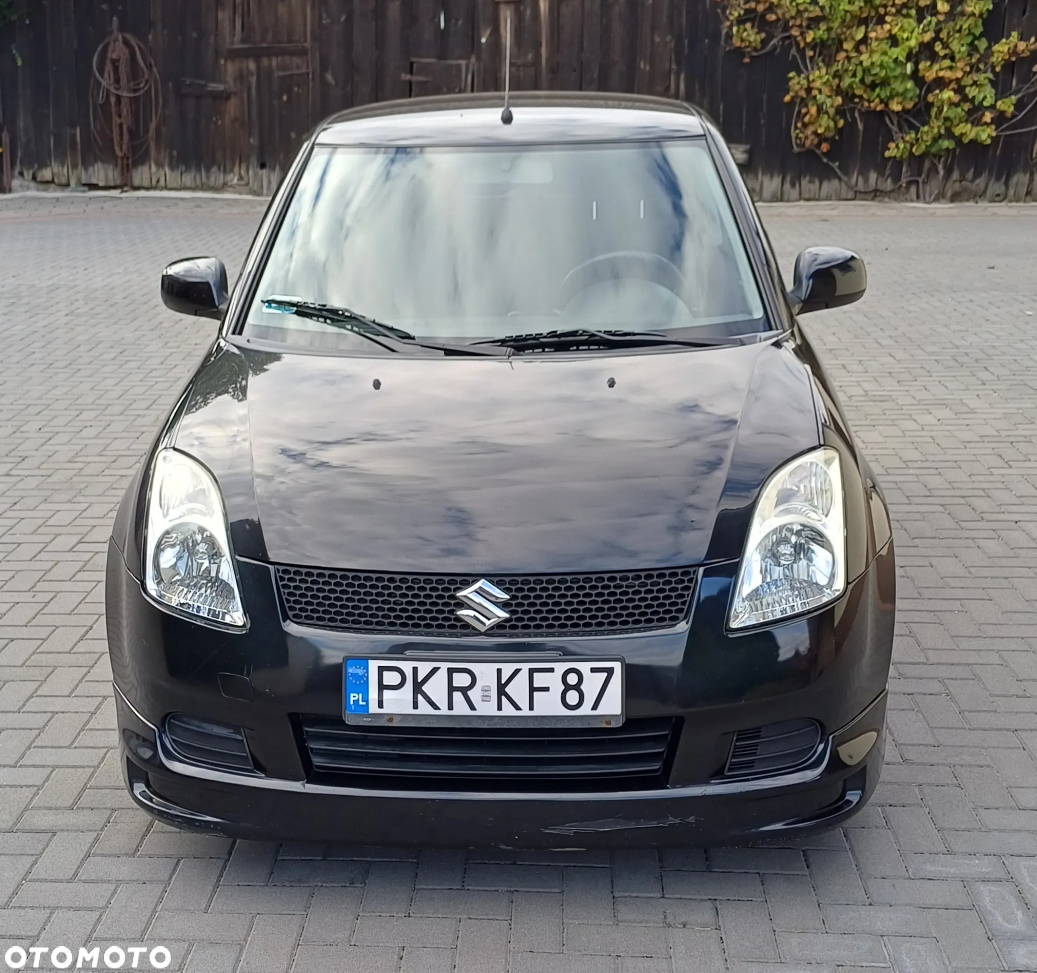 Suzuki Swift - 4