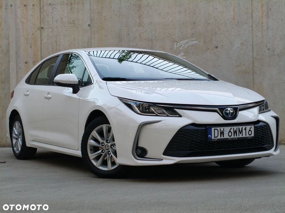Toyota Corolla 1.8 Hybrid Comfort - 1