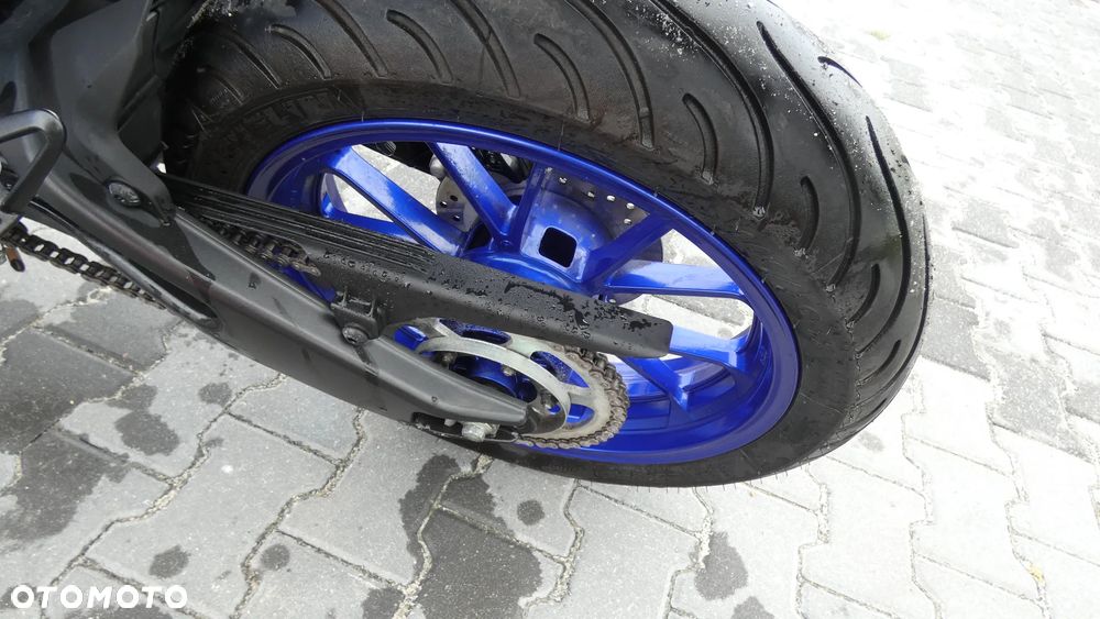 Yamaha MT - 16