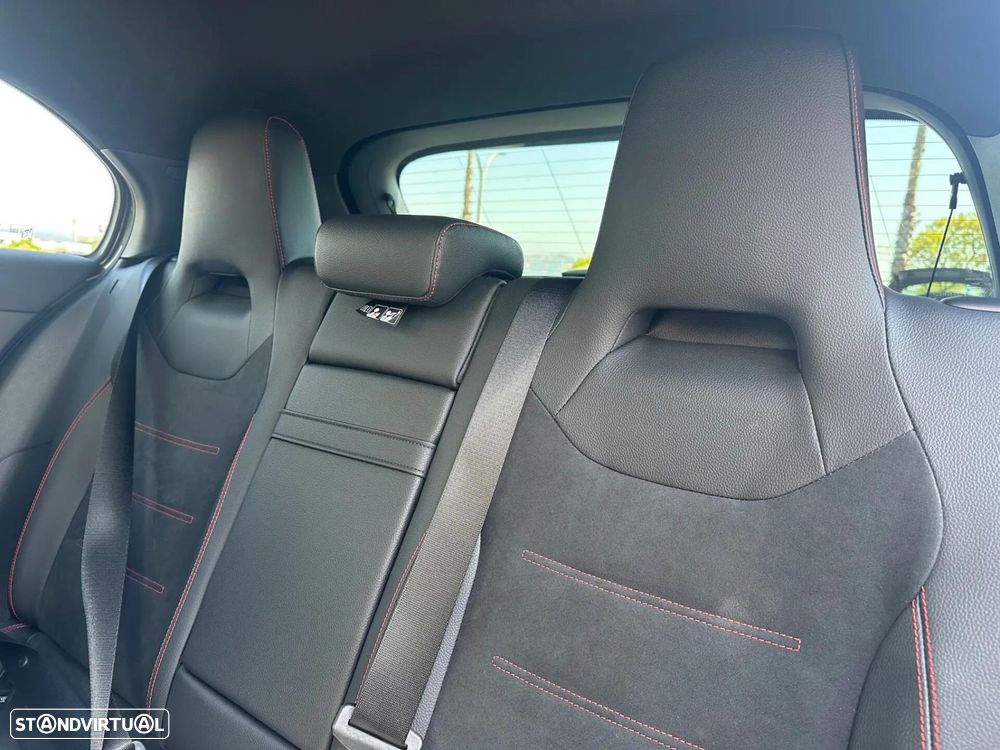 Mercedes-Benz A 250 e 8G-DCT AMG Line Advanced Plus - 31