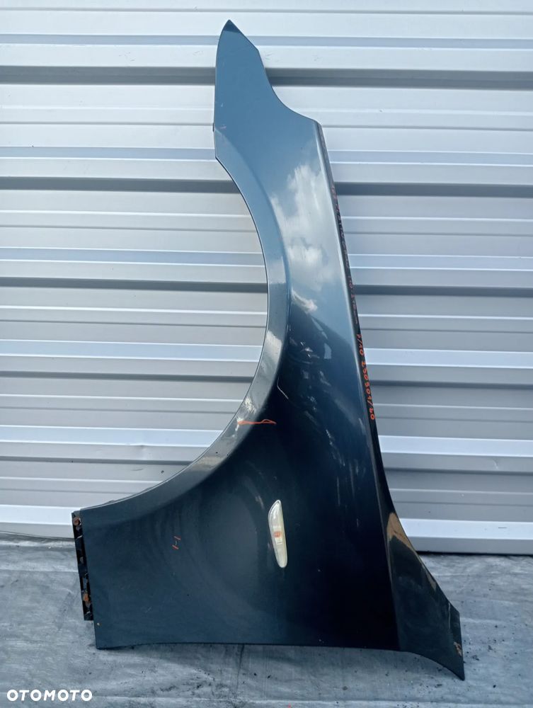 BMW E60 E61 BŁOTNIK A68 PLATINGRAU