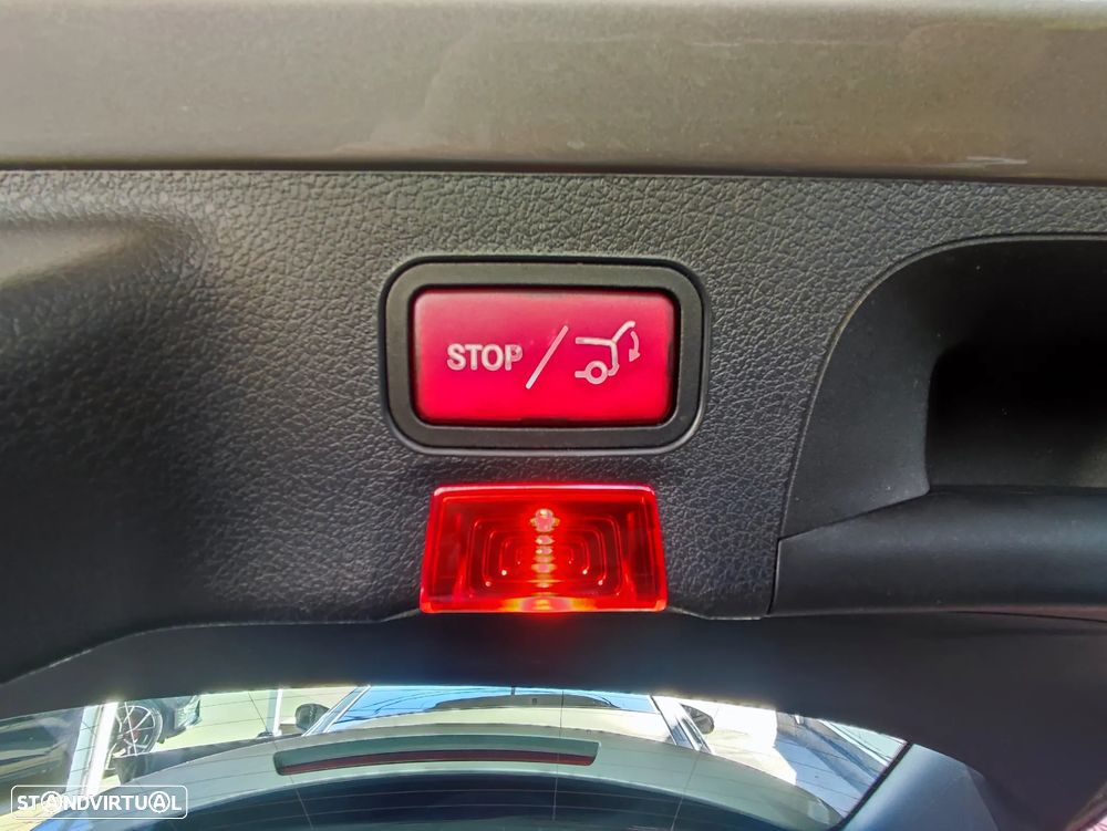 Mercedes-Benz CLA 180 d Shooting Brake 7G-DCT - 40