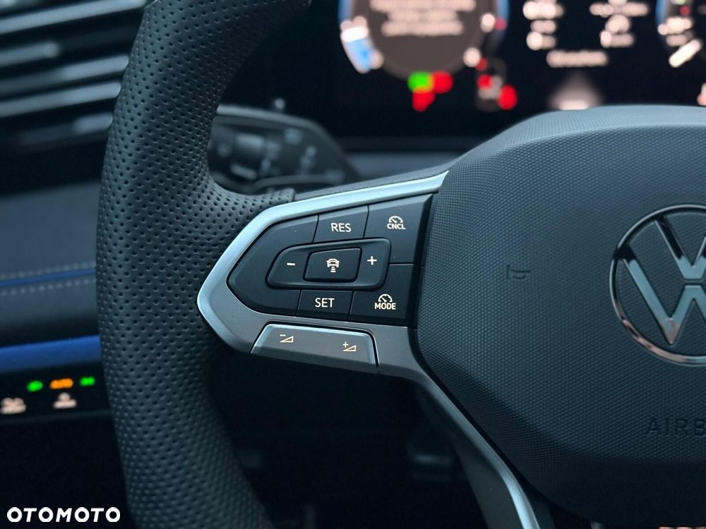 Volkswagen Tiguan - 30