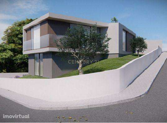 Terreno de Gaveto 352 m² com Projeto Aprovado no Centro da Charneca da - Grande imagem: 4/8