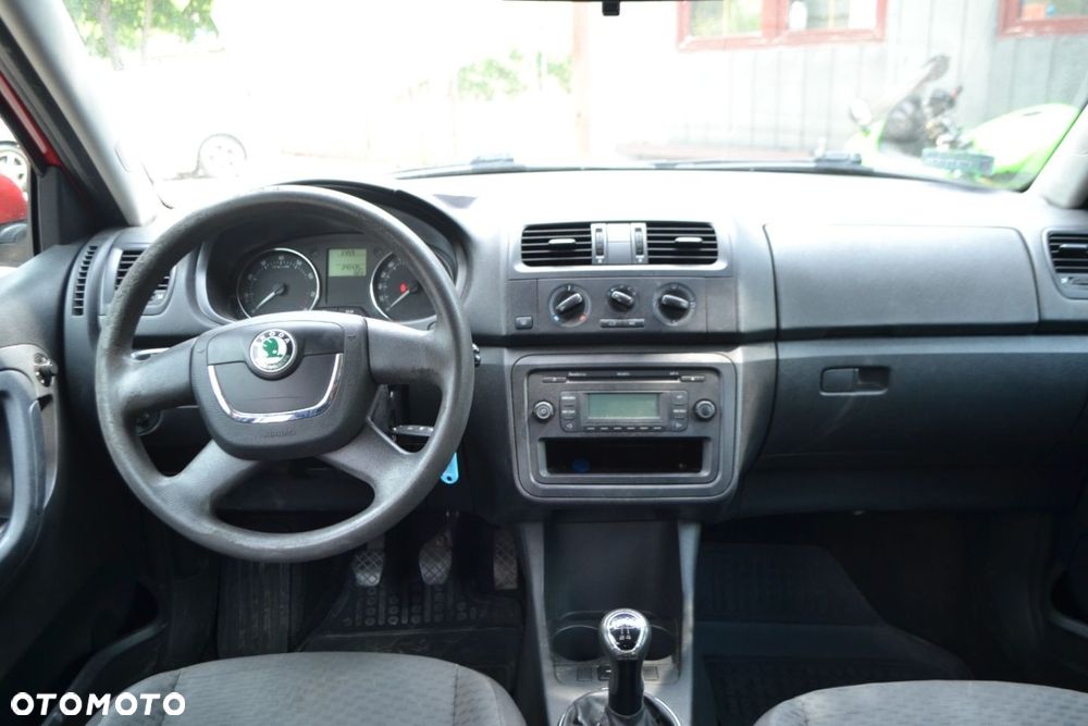 Skoda Fabia - 8