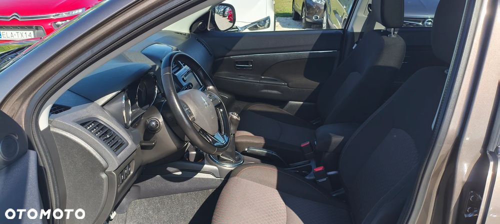 Mitsubishi ASX 1.6 2WD Diamant Edition - 17