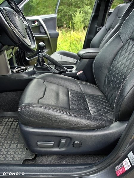 Toyota RAV4 2.0 Prestige 4x4 - 8