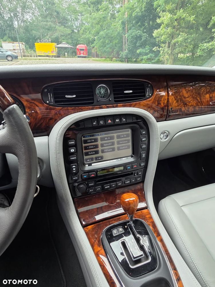 Jaguar XJ XJ8 4.2 LWB High - 7