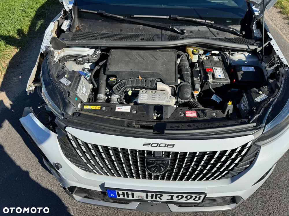 Peugeot 2008 PureTech 130 EAT8 GT Pack - 19