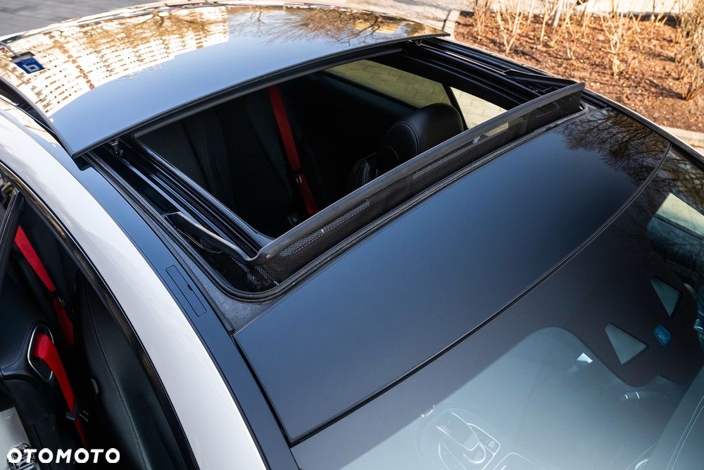 Mercedes-Benz Klasa E 220 d 4-Matic 9G-TRONIC - 11